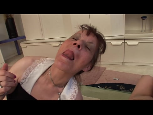 ❤️ Dwie babcie i jeden dziadek mają trójkąt ❤️❌ Porn video at us