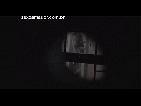 ❤️ Blondynka zostaje potajemnie nagrana przez osiedlowego podglądacza ukrytego za pustakami ❤️❌ Porn video at us
